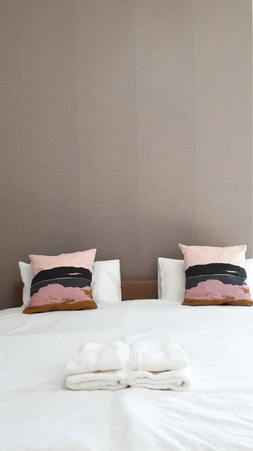 Prinya House ปริญญา เฮ้าส์ Aparthotel Ban Huai Kapi Luaran gambar